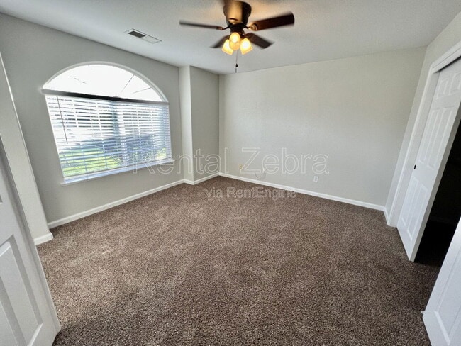 Building Photo - 1239 El Portal Dr