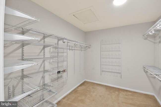 Building Photo - 74 Castleton Rd