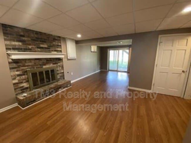 Building Photo - 12725 S Raintree Dr