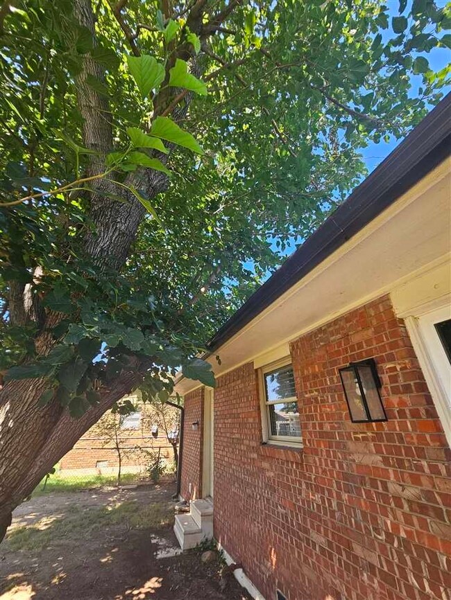 Building Photo - 5314 NW Glenn Ave