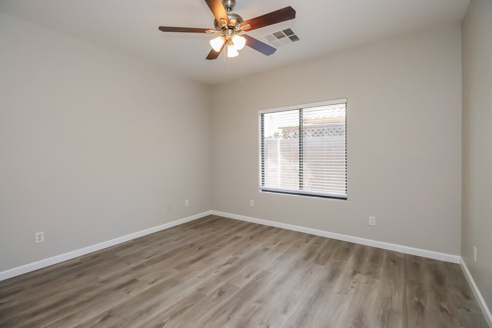 Building Photo - 2593 S Powell Rd