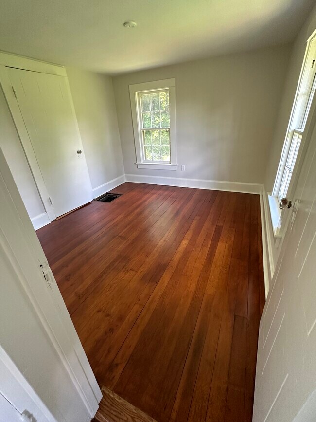 Building Photo - 4260 Old Route 22