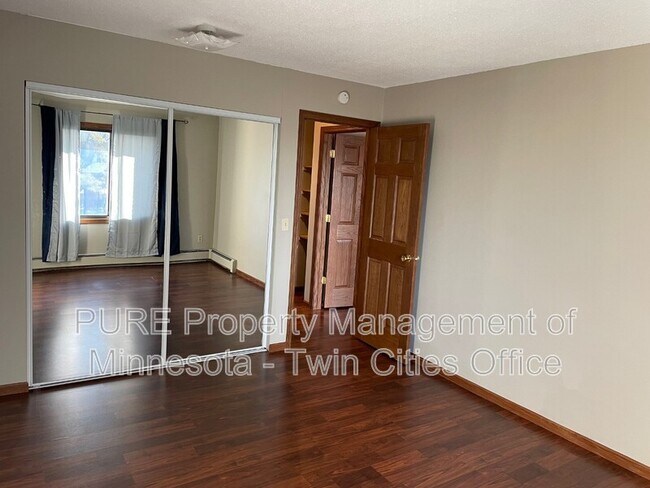 Building Photo - 1690 MN-36