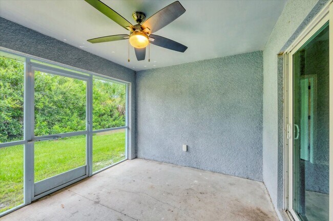 Building Photo - Duplex for rent