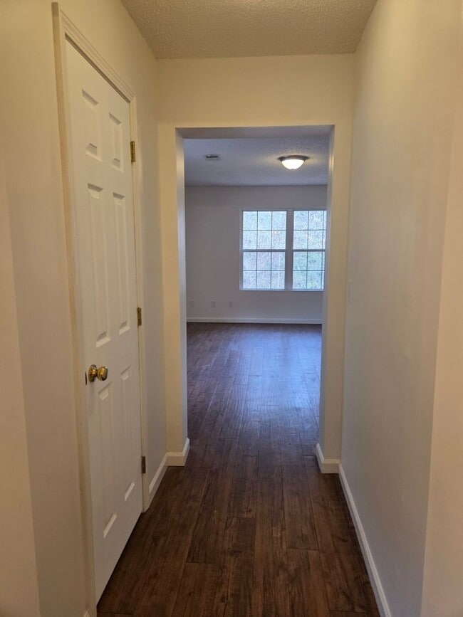 Building Photo - $2,350 - 4 Bedroom 2.5 Bathroom Unfurnished Home Near WCU