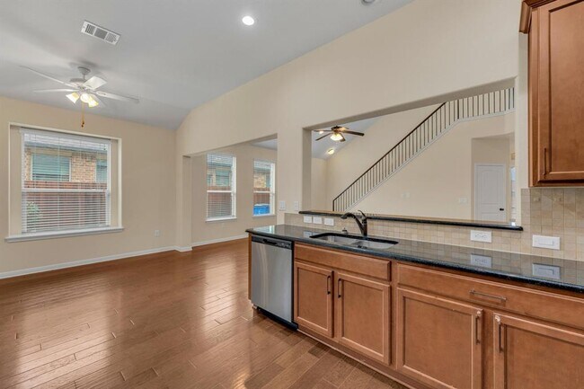 Building Photo - 16421 Pallazo Dr