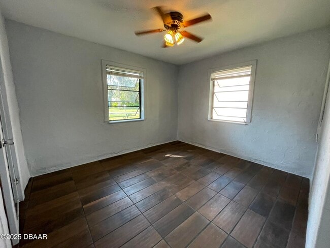 Building Photo - 113 Fox Pl