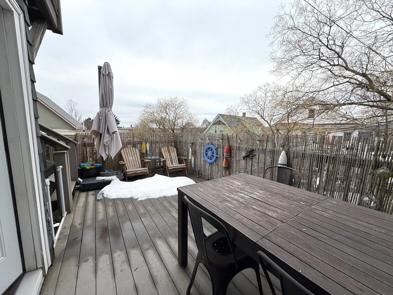 Building Photo - 52 Brastow Ave