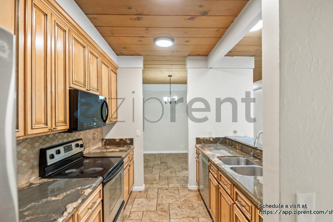 Building Photo - 39090 Presidio Way