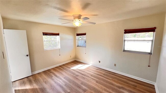 Building Photo - 1516 Dove Dr