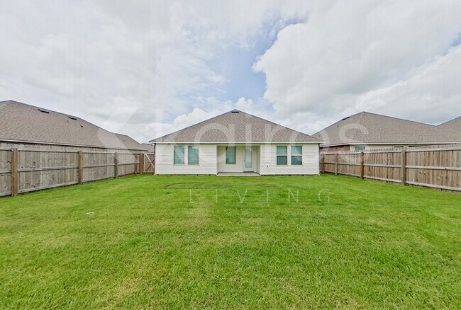 Building Photo - 112 ORTHELLO COURT