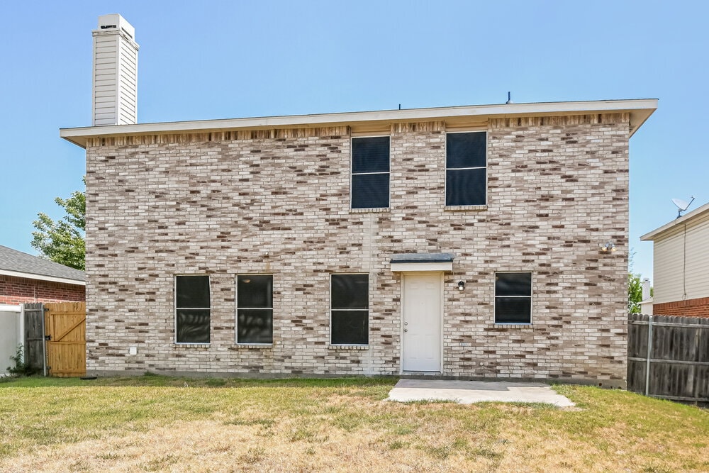 Building Photo - 3115 Teodoro Dr