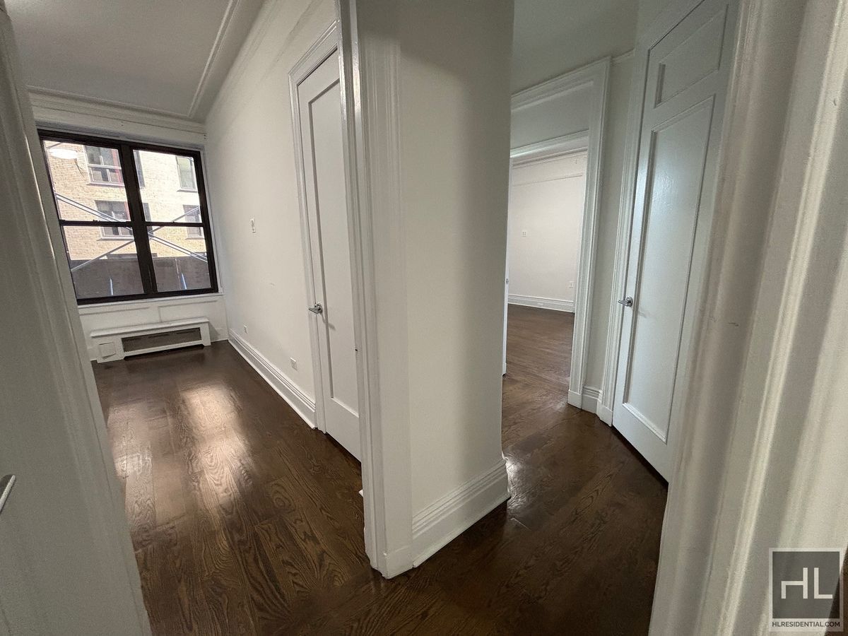 Building Photo - WEST 58 STREET