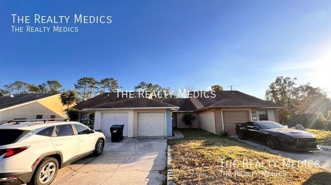 Building Photo - 7628 University Garden Dr