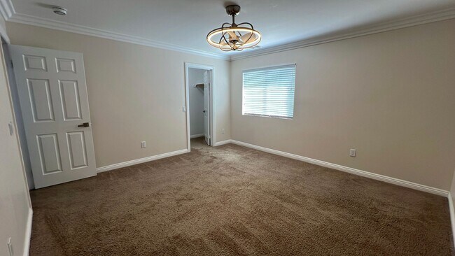 Building Photo - Beautiful West Lancaster Home