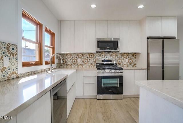 Building Photo - 130 N Ave 60