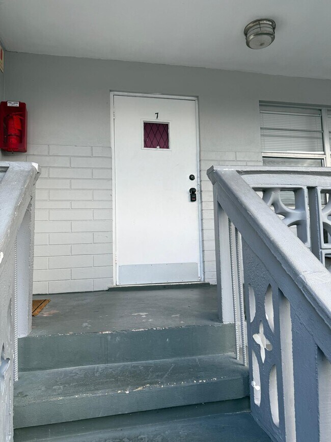 Building Photo - 126 Cleveland St