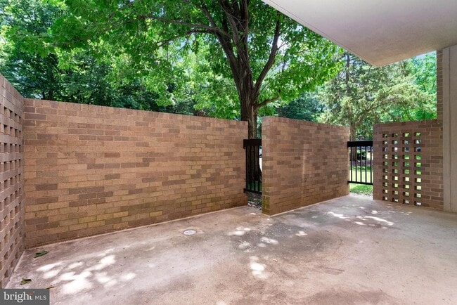 Building Photo - 3713 S George Mason Dr