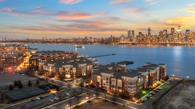 Building Photo - 26 Ave at Port Imperial