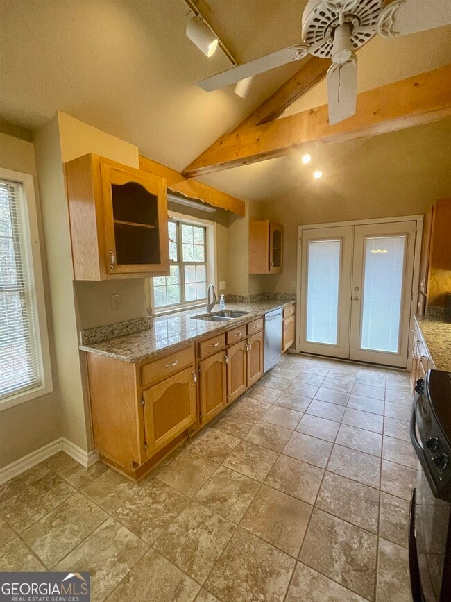 Building Photo - 242 Ebenezer Church Rd