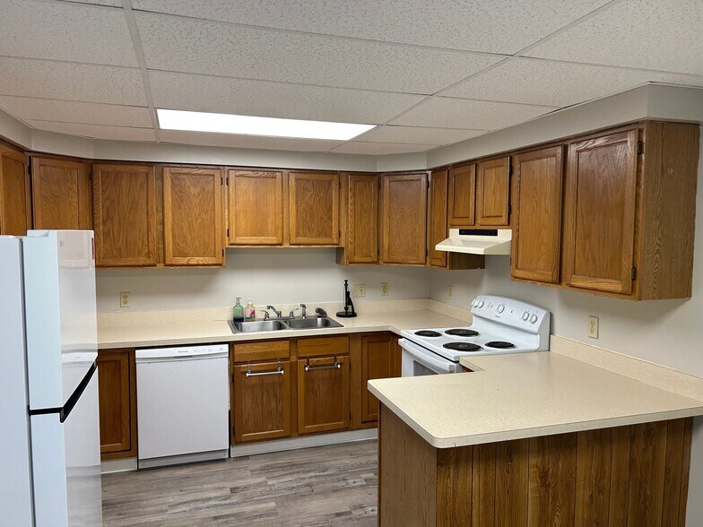 Building Photo - 153 W Seneca St