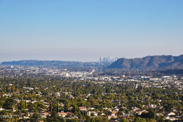 Building Photo - 1234 E Tujunga Ave