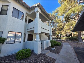 Building Photo - 2724 Otter Creek Ct