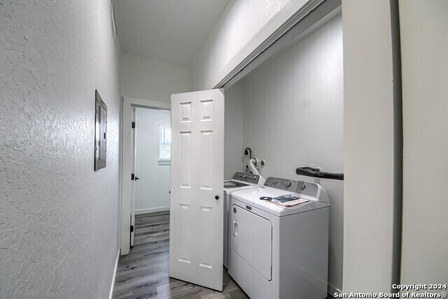 Building Photo - 2066 Dry Creek