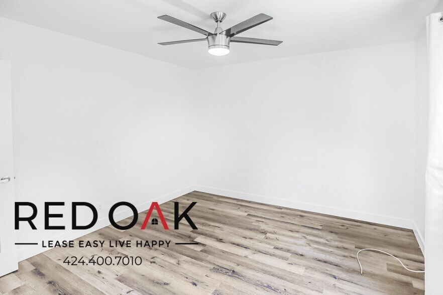 Building Photo - 735 Locust St