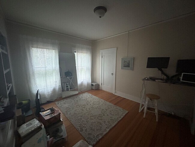 Building Photo - Nice single family home in the "OLD NORTH ...