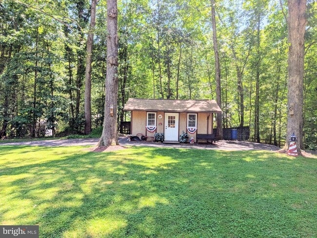 Building Photo - 6997 Gilbeth Rd