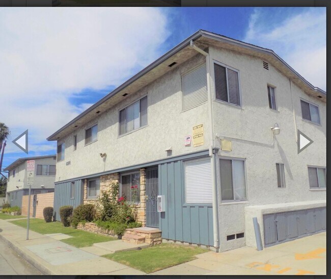 Building Photo - Cheerful and Spacious 1 bd/1bth Upstairs Unit