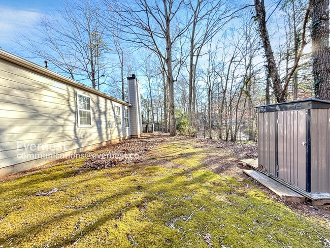 Building Photo - 3750 Greenbrook Dr