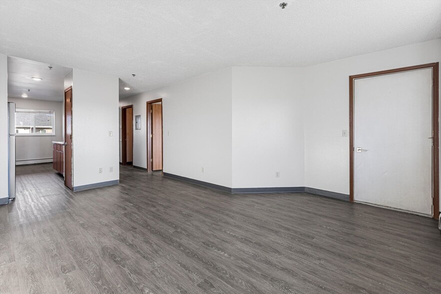 Interior Photo - Riverbend Apartments