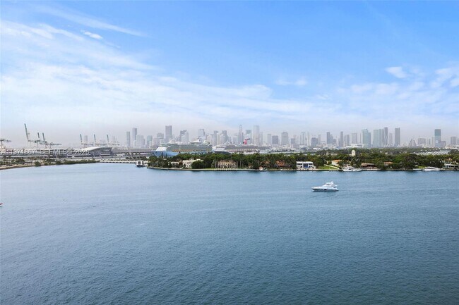 Building Photo - 650 West Ave