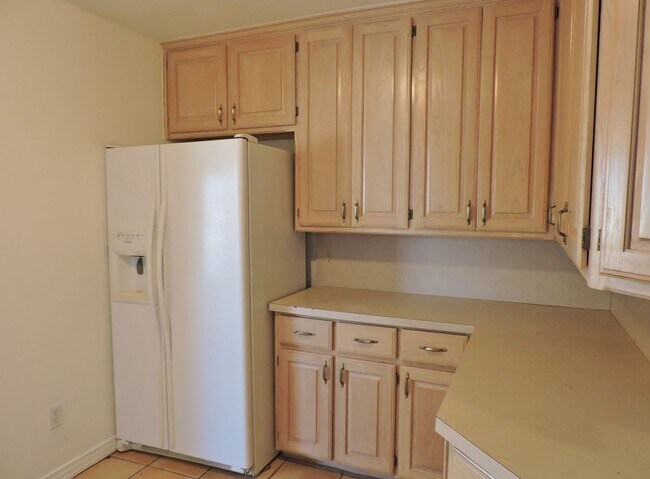 Building Photo - Westcliff - TCU area four bedroom home for lease