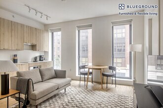 Building Photo - 545 Vanderbilt Ave