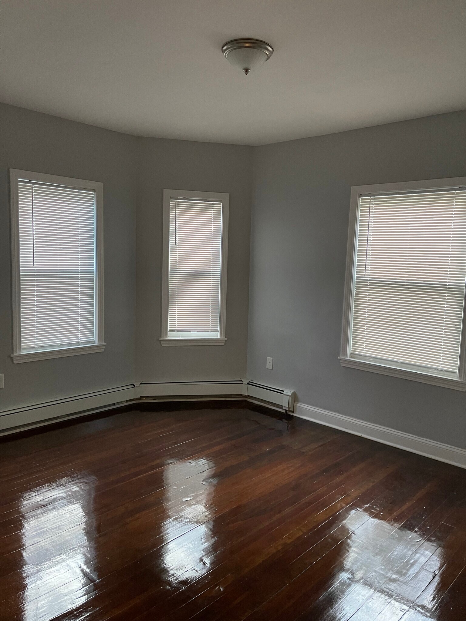 Building Photo - 26 Babson St