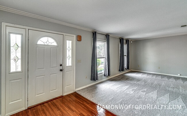 Building Photo - 1435 Roxbury Ct