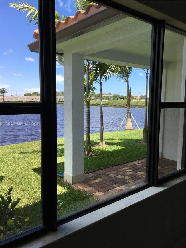 Building Photo - 1501 SW 113th Ave