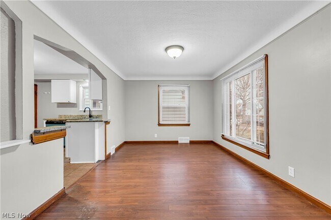 Building Photo - 4706 Dawnshire Ave