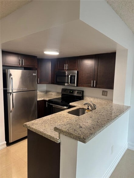 Primary Photo - 670 NW 85th Pl