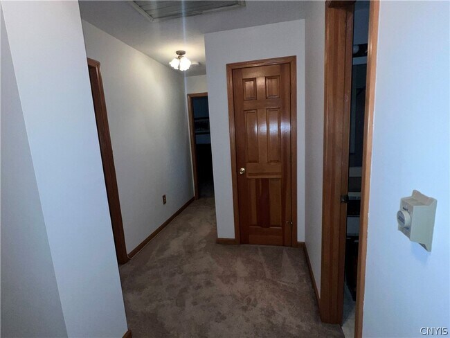 Building Photo - 6314 Hardwood Ln