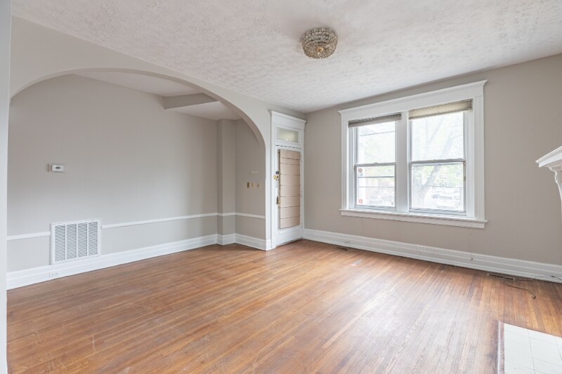 Building Photo - 2301 Park Ave