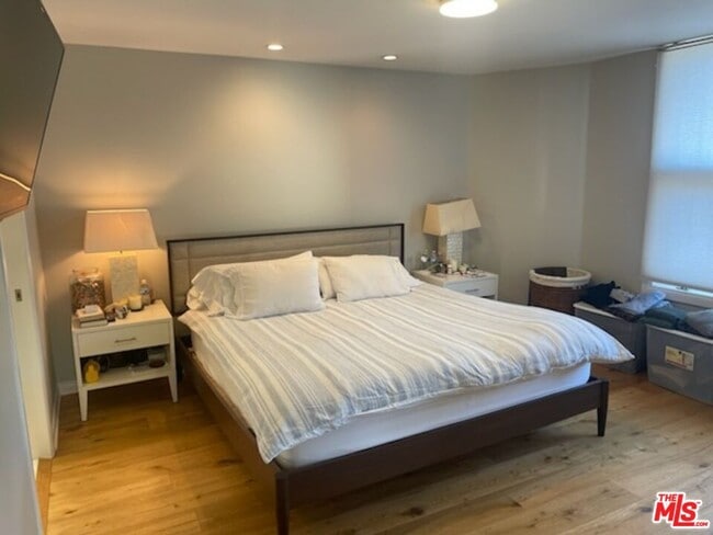 Building Photo - 1128 22nd St