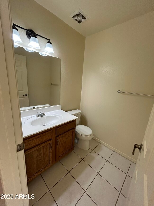 Building Photo - 1433 E Park Ave