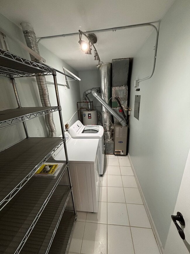 Building Photo - 4601-4607 Stauffer Ave SE