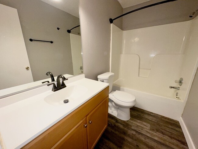 Building Photo - 1444-1446 N Dawn Drive