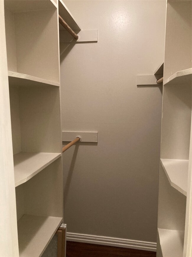 Building Photo - 881 Wax Myrtle Ln