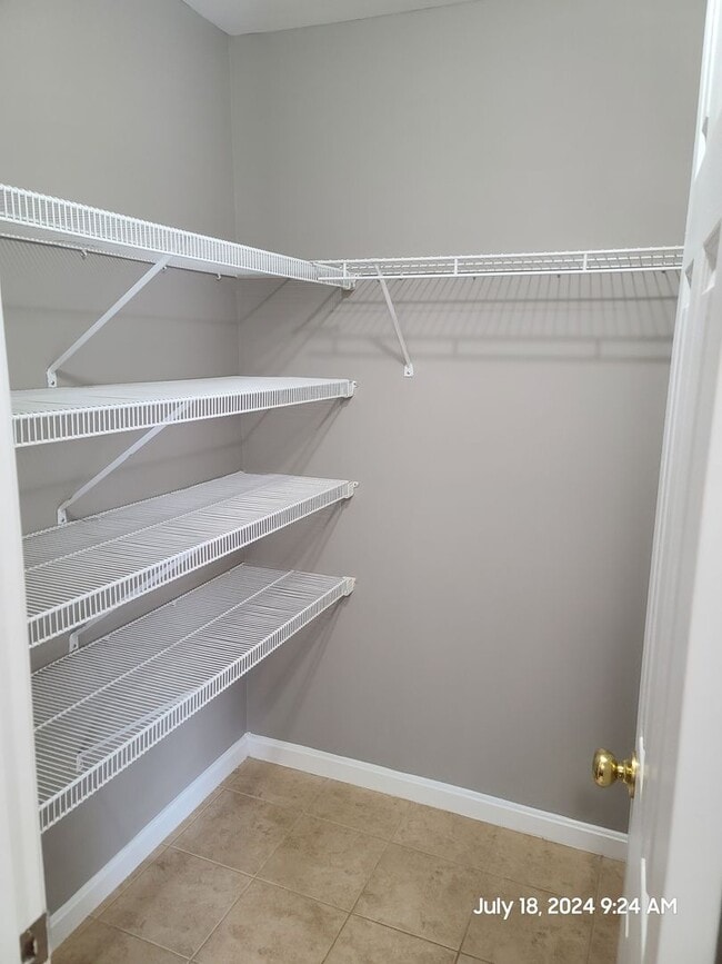 Building Photo - 3 Bedroom Townhouse for Rent in Waynesboro!